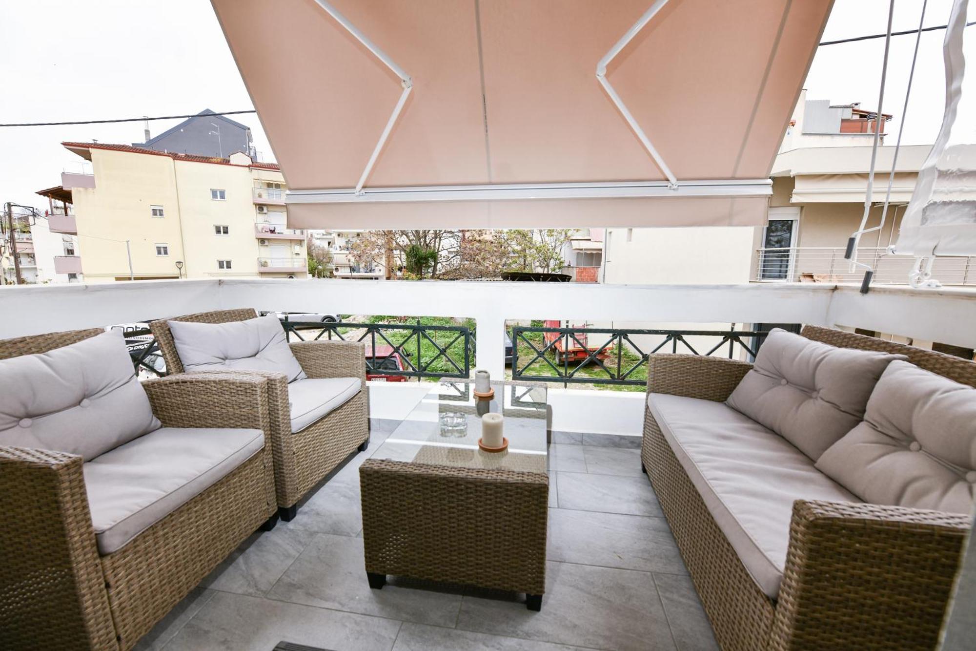 Comfy Dots Apartment Larissa Exterior photo